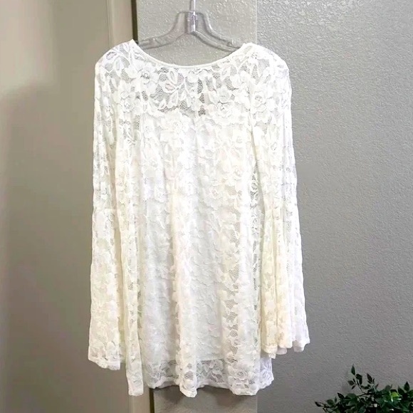Abercrombie & Fitch White Lace Bell Sleeve Shift Dress Size Medium - Picture 8 of 12